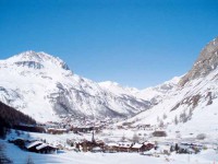   -     (Val d Isere), .     .