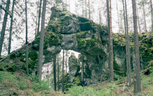 Карстовая арка
на р.Чусовая